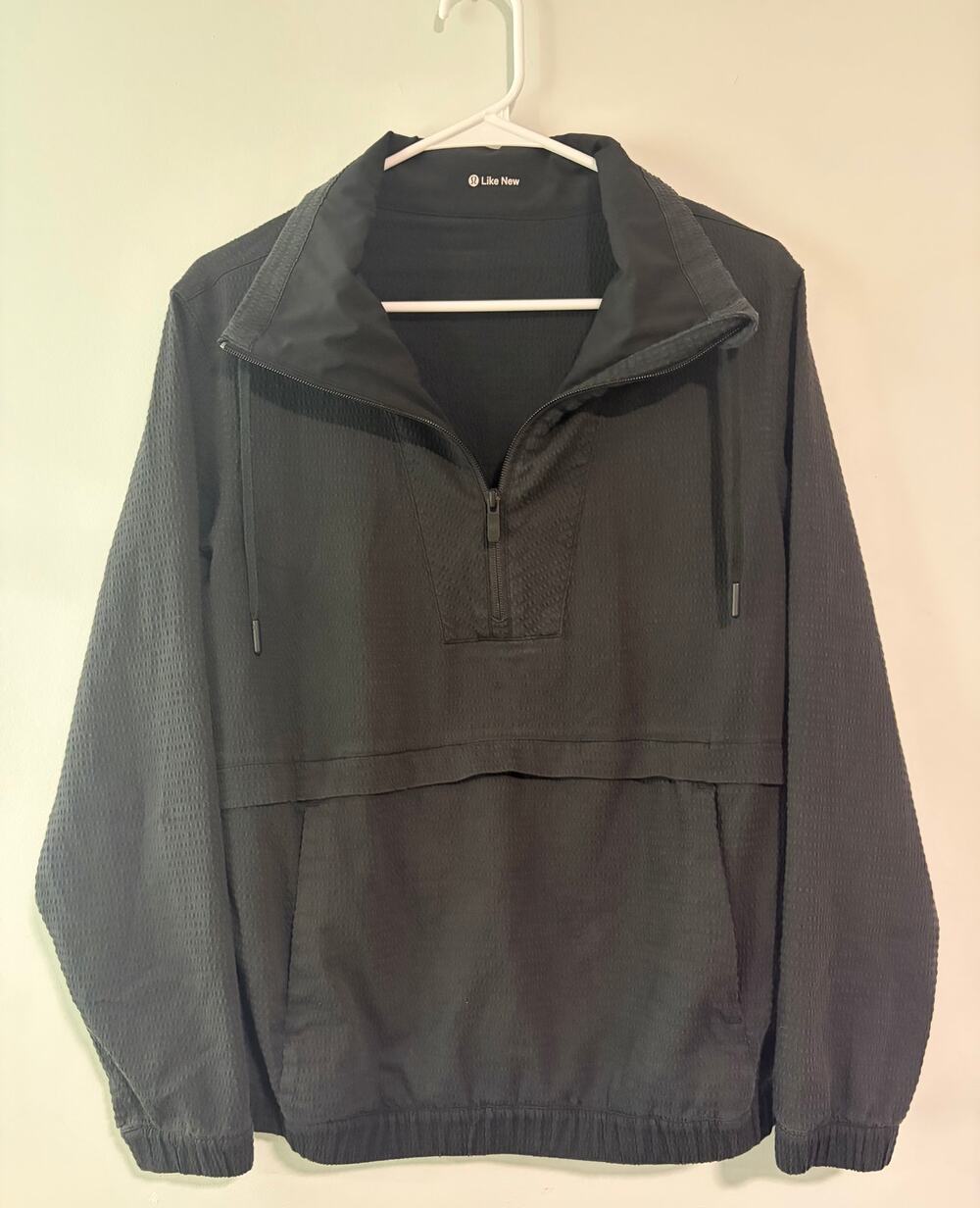 Lululemon Like New Black Textured Half Zip Pullover